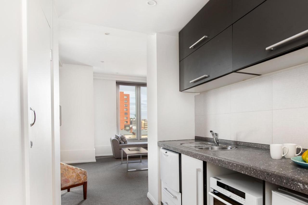 Mantra One Sandy Bay Road Хоубарт Екстериор снимка