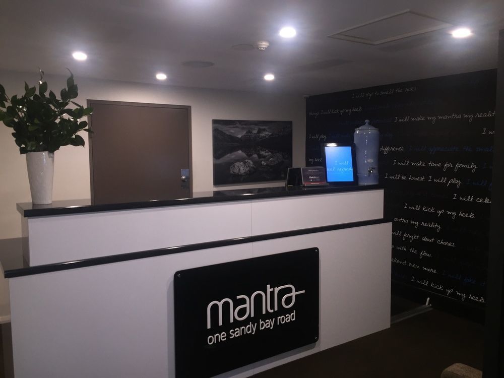 Mantra One Sandy Bay Road Хоубарт Екстериор снимка