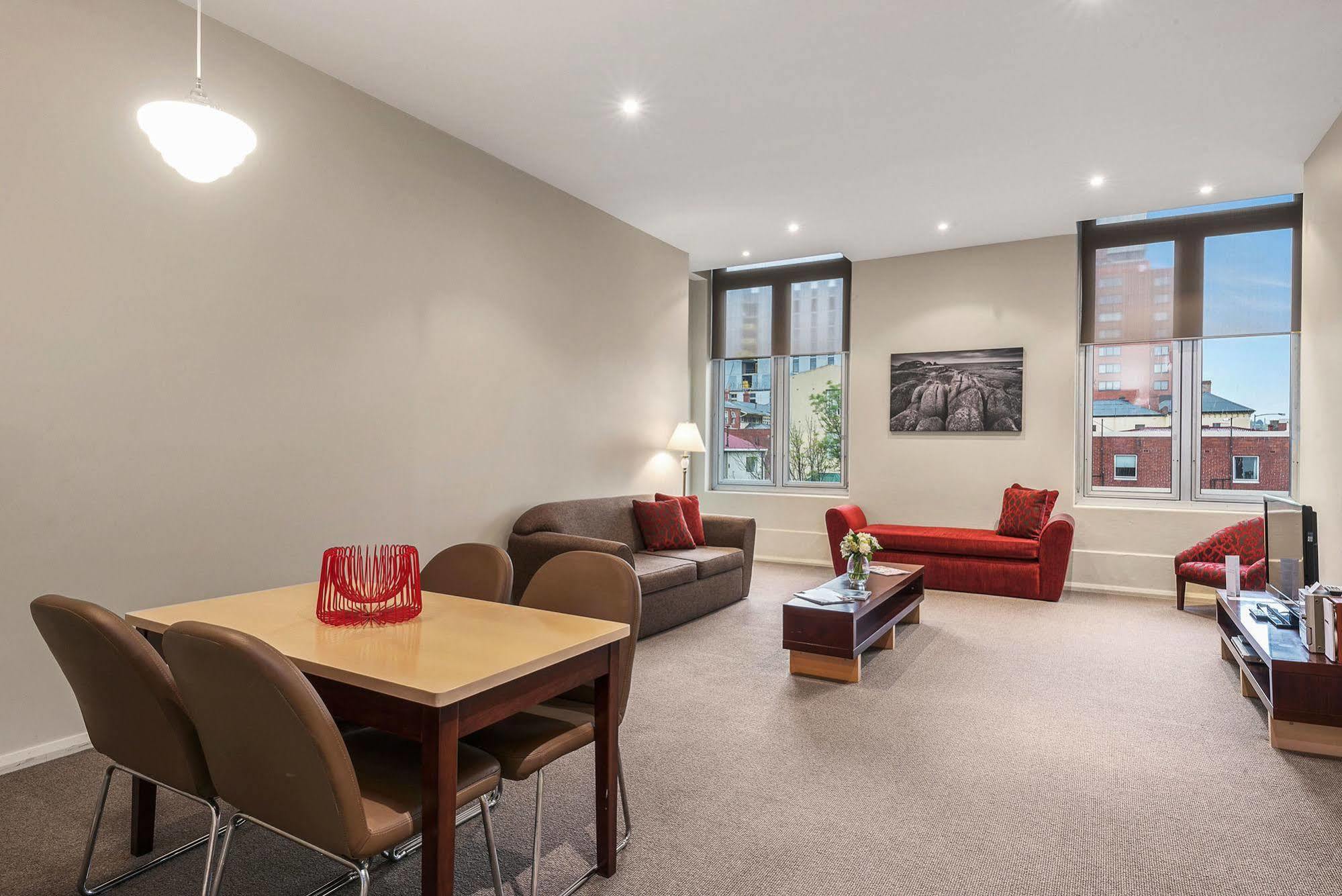 Mantra One Sandy Bay Road Хоубарт Екстериор снимка