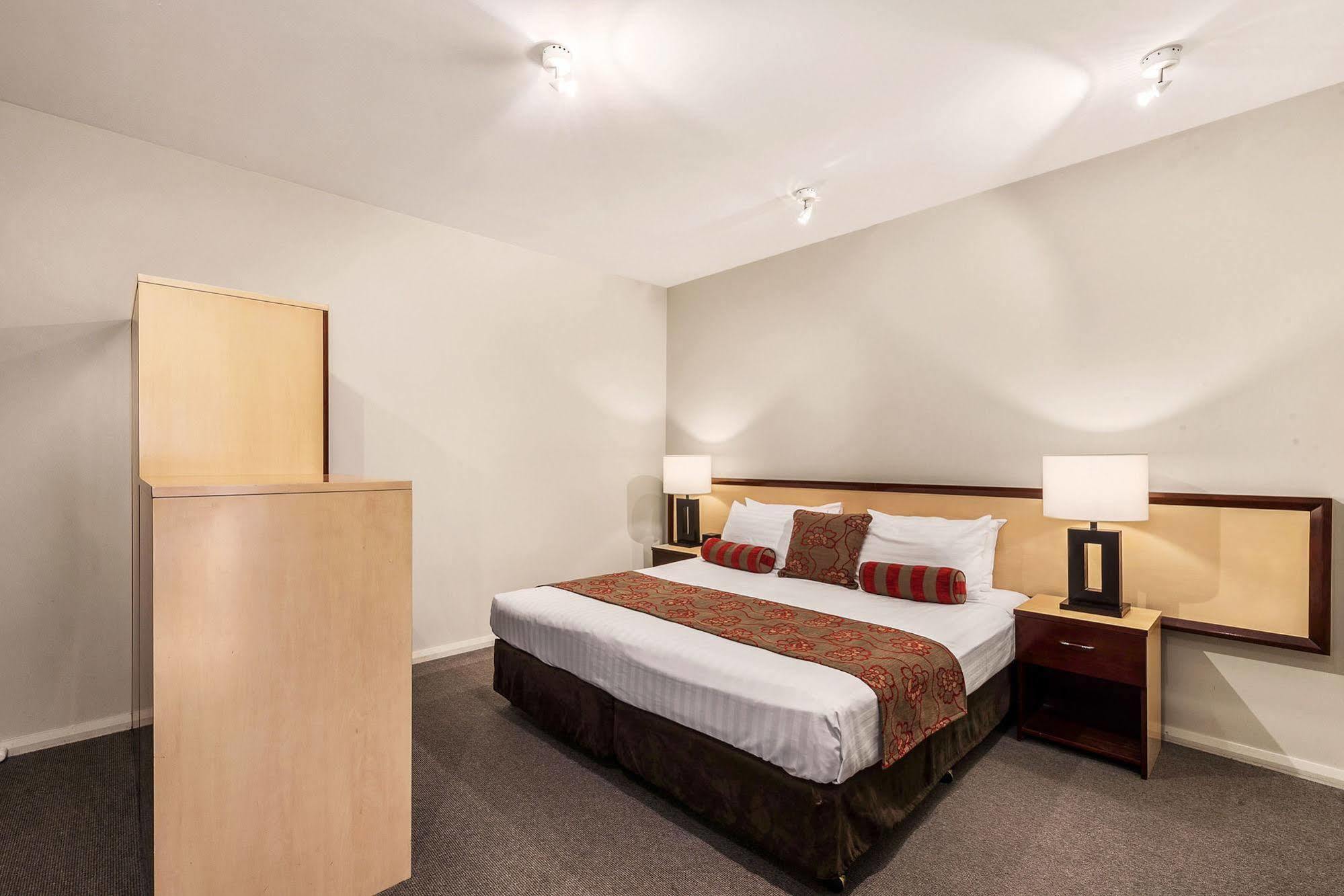 Mantra One Sandy Bay Road Хоубарт Екстериор снимка